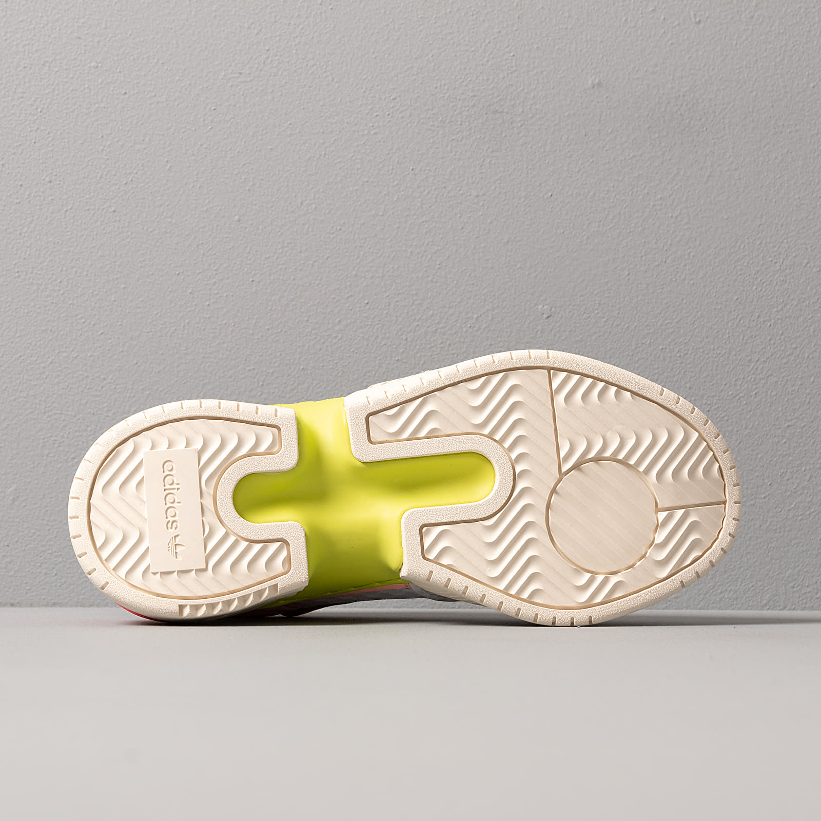 Încălțăminte și sneakerși pentru femei adidas Supercourt RX W Ftwr White/ Ftwr White/ Flash Red