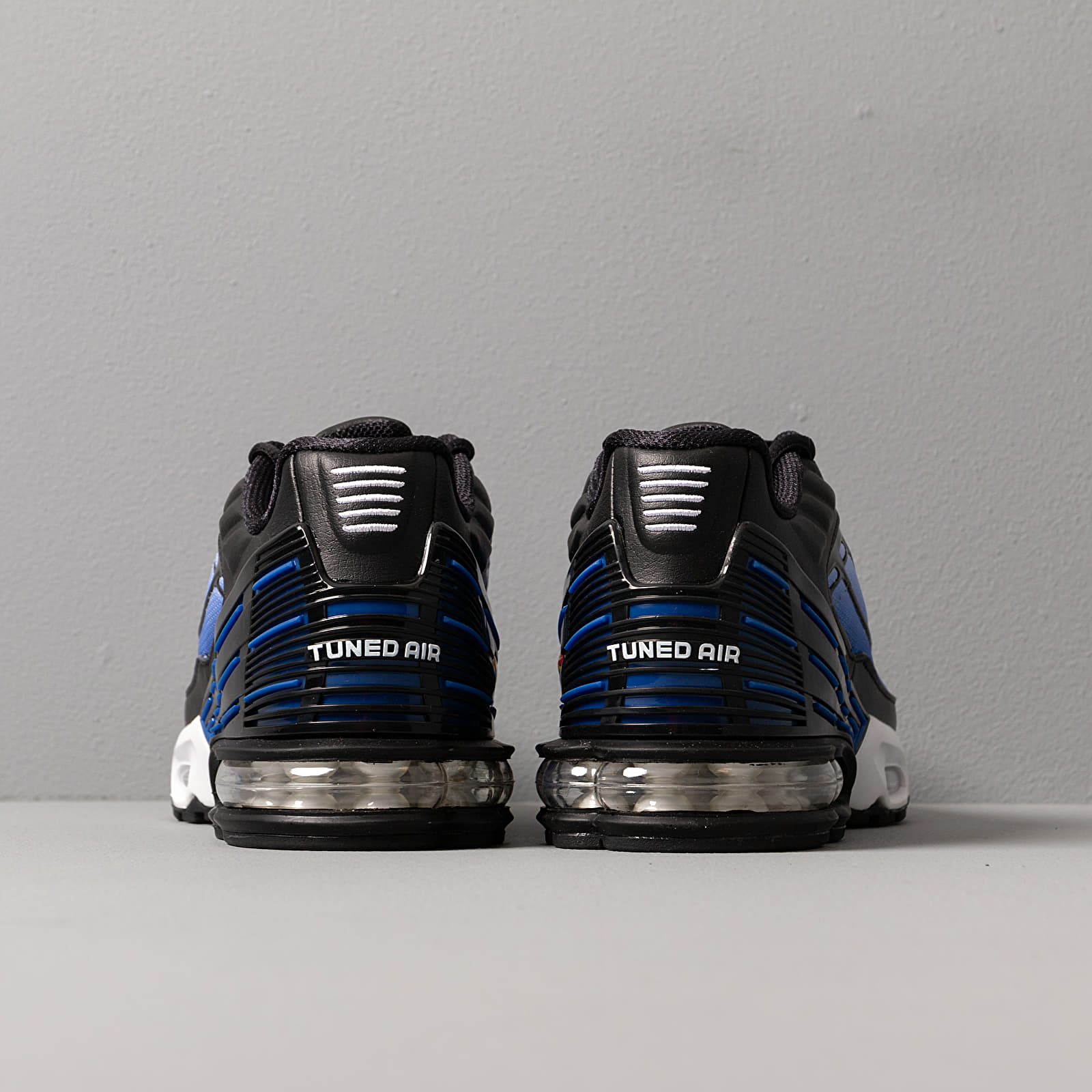 Nike air max top plus iii black/chamois/hyper blue/white
