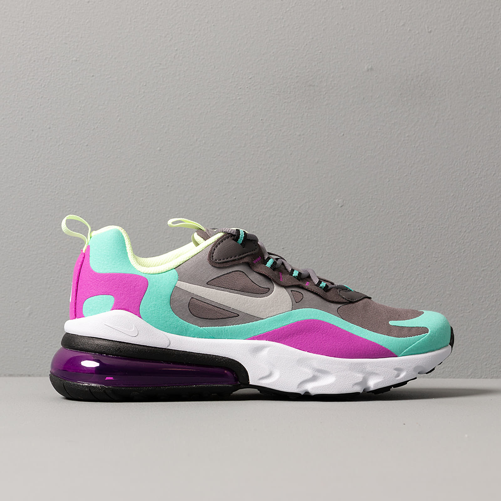 Nike air max 2025 270 react gunsmoke