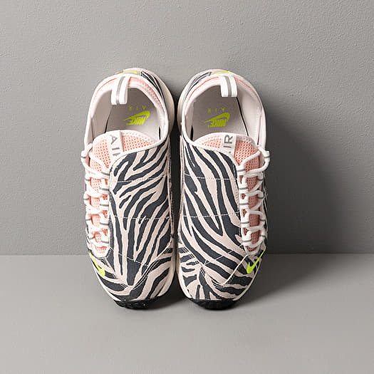 nike air footscape olivia kim