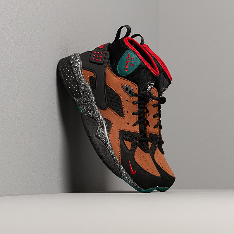 Nike x Olivia Kim W Air Mowabb NXN Black/ Gym Red-Lt British Tan