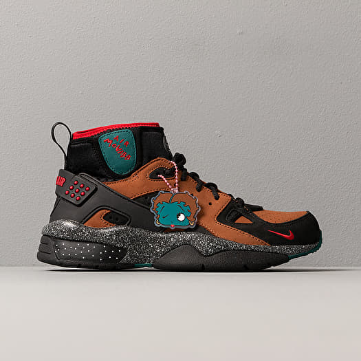 olivia kim nike mowabb