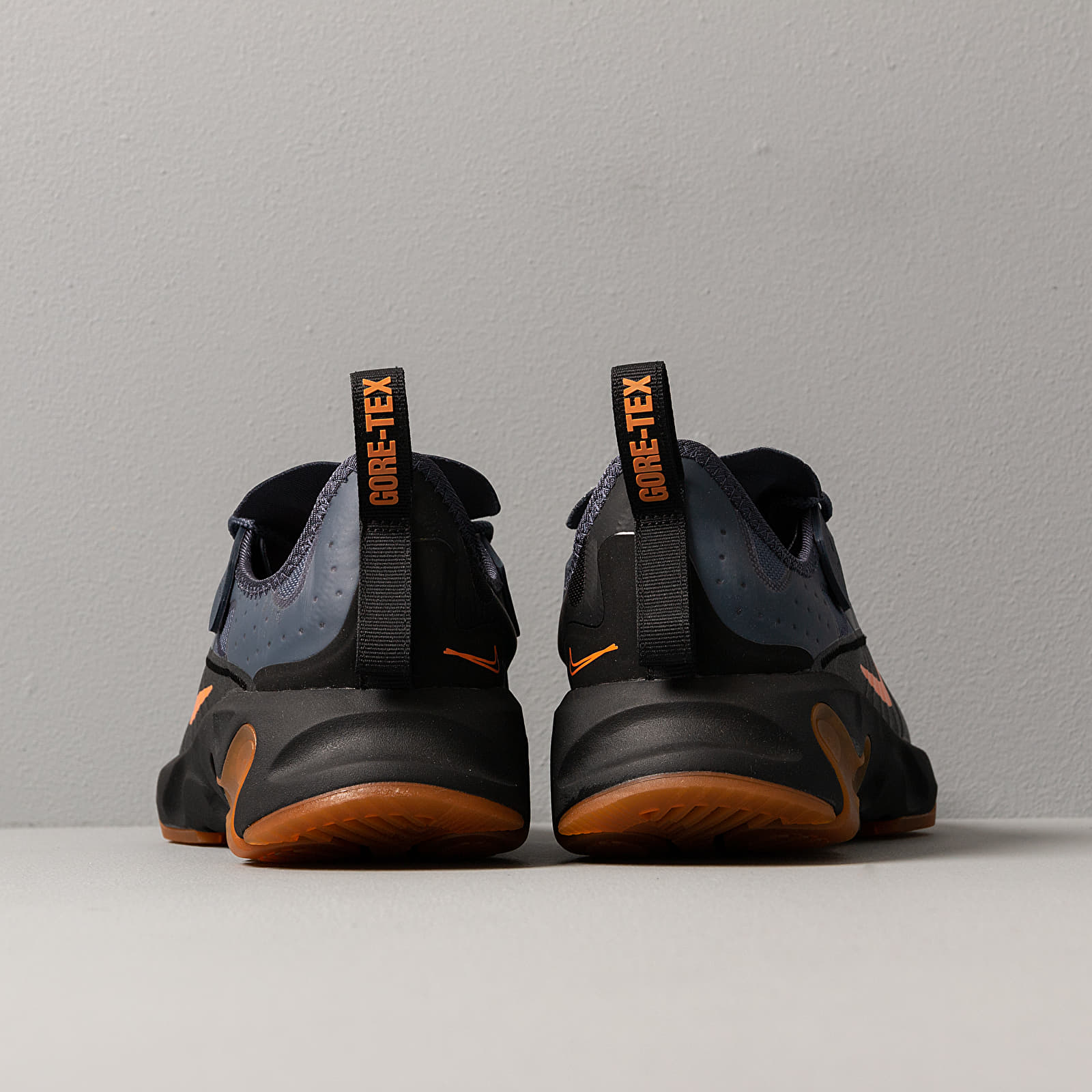 Zapatillas Hombre Nike React-Type GTX Black/ Bright Ceramic-Thunder Grey