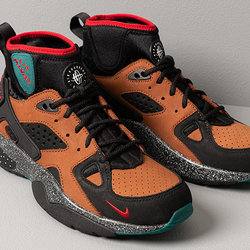 Women's shoes Nike x Olivia Kim W Air Mowabb NXN Black/ Gym Red-Lt