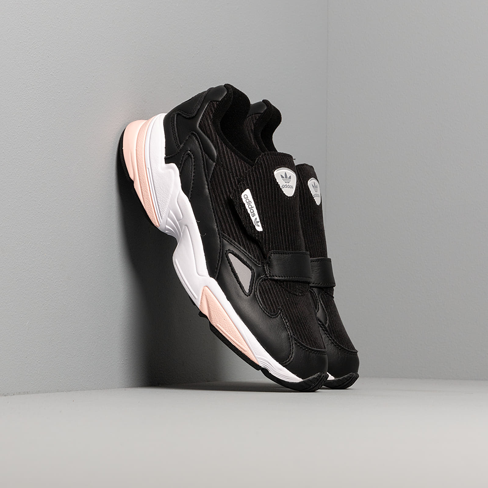 Women's shoes adidas Falcon RX W Core Black/ Glow Pink/ Grey Three