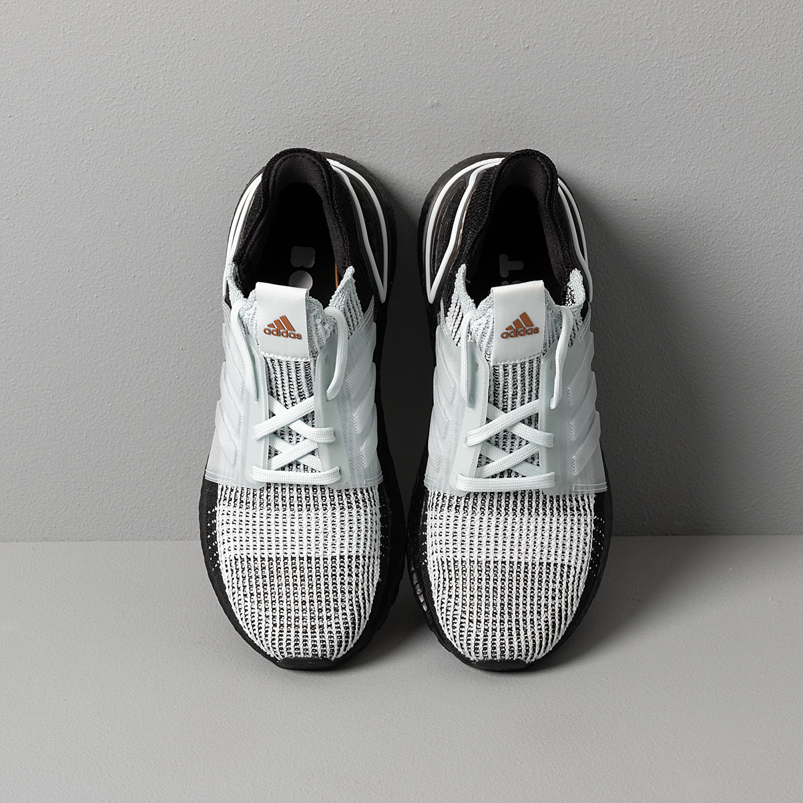 Ultraboost 19 shop shoes blue tint