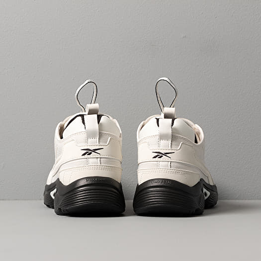 Women's shoes Reebok x Gigi Hadid DMX Series 2200 Zip Chalk/ Black