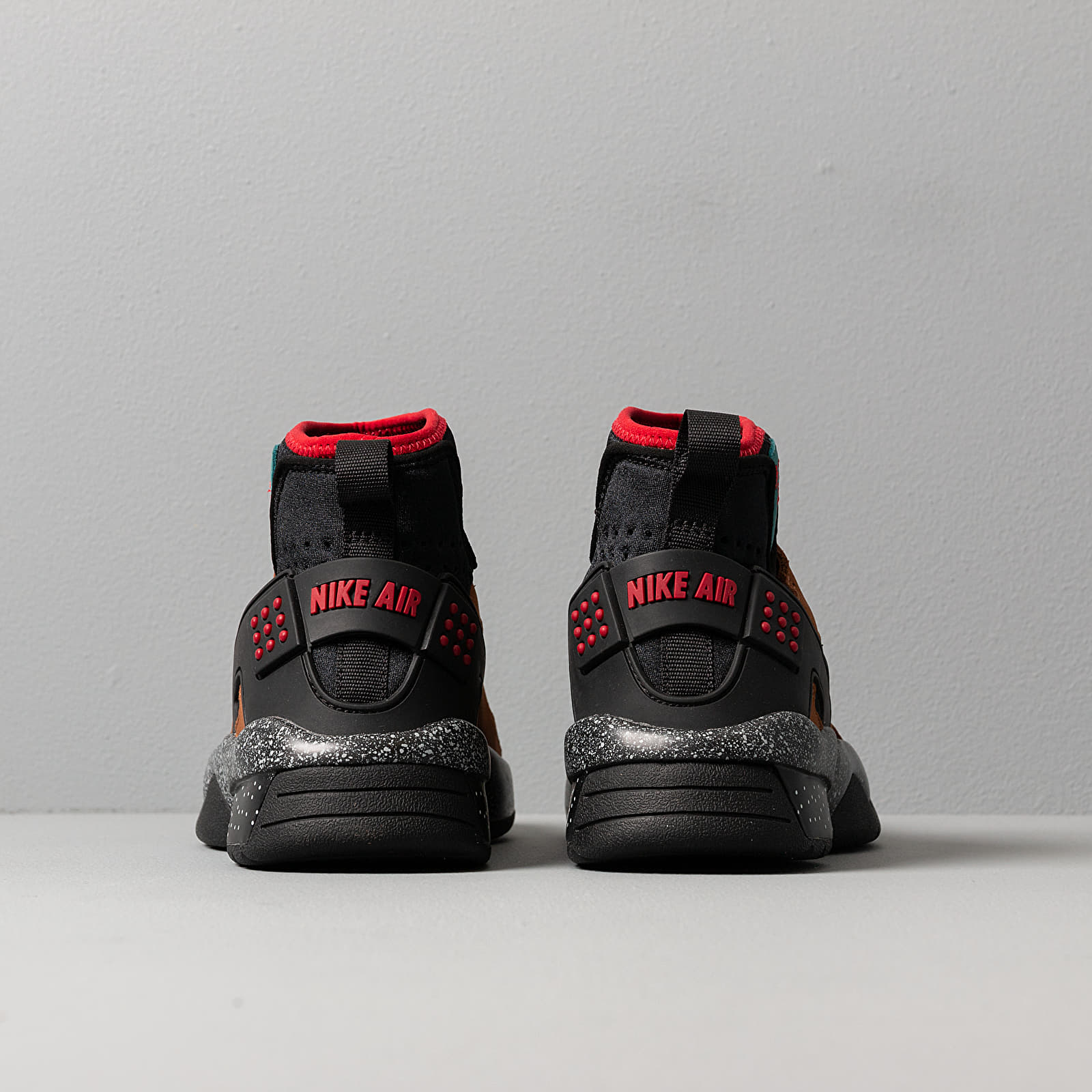 エアウィーブ Nike x Olivia Kim W Air Mowabb NXN Black/ Gym Red-Lt British Tan