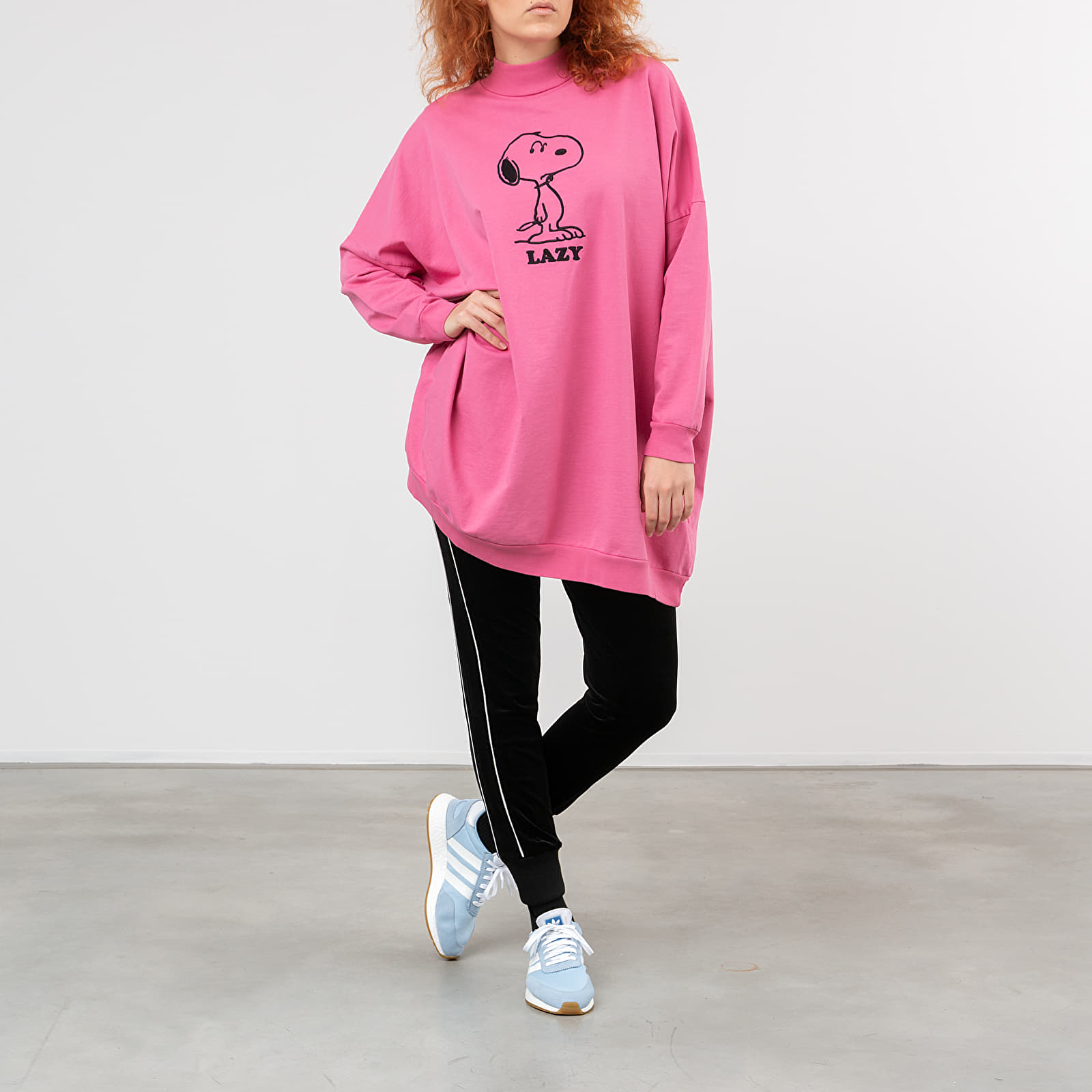 Рокли Lazy Oaf x Peanuts Sweater Dress Pink