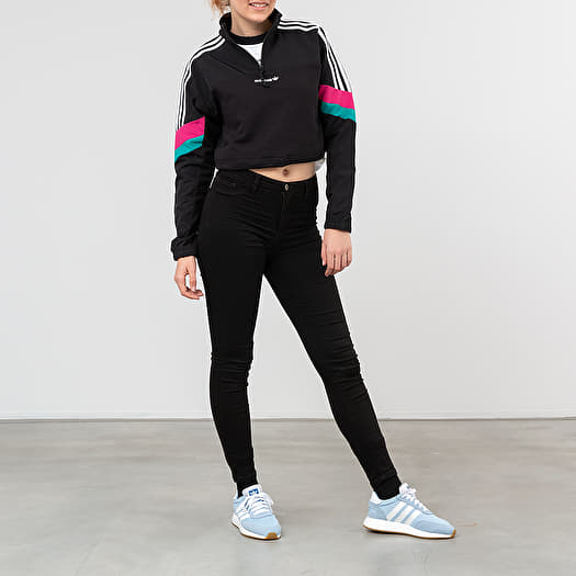 Adidas originals tech trefoil 2025 cropped sweatshirt in black