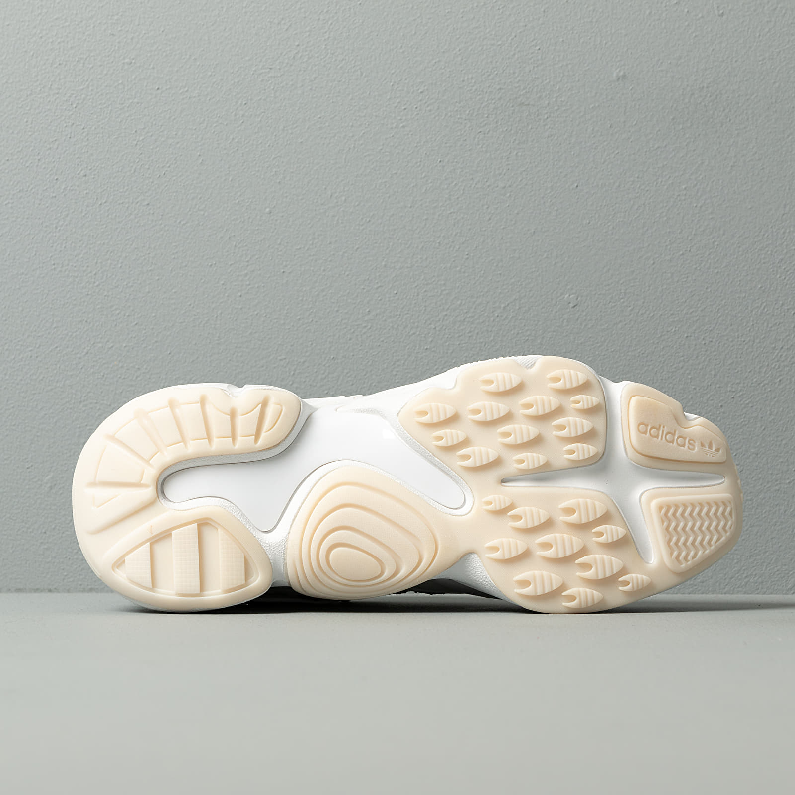 Women's shoes adidas Magmur Runner W Ftwr White/ Ftwr White/ Ftwr White