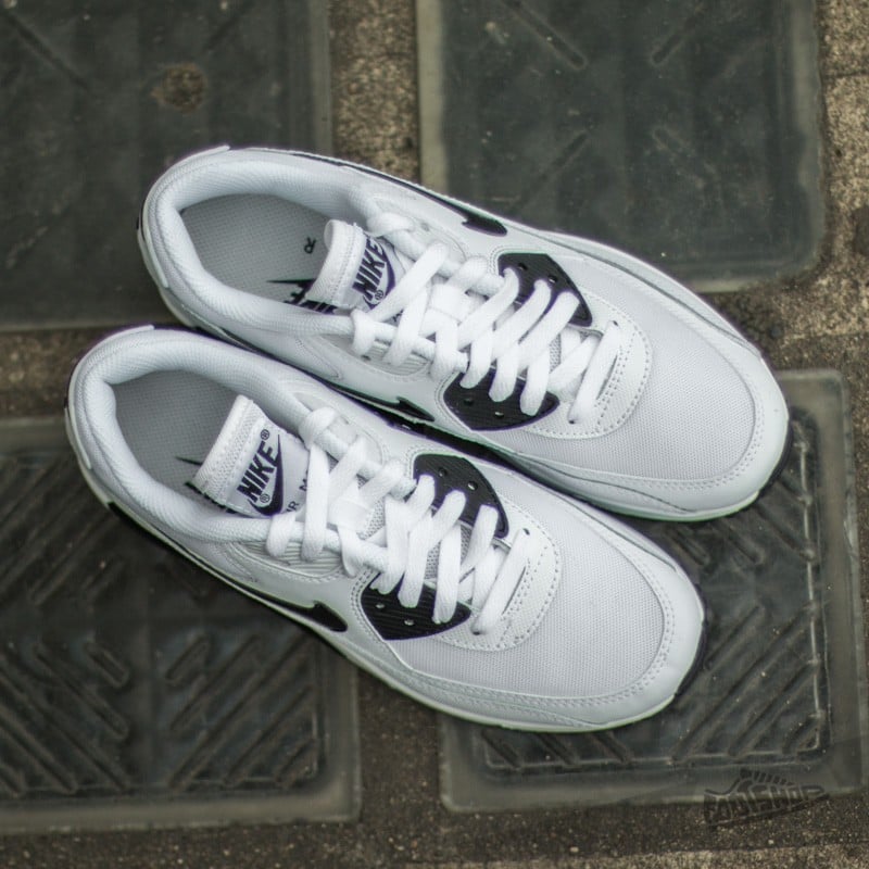 Scarpe donna Nike Wmns Air Max 90 Essential White/ Black