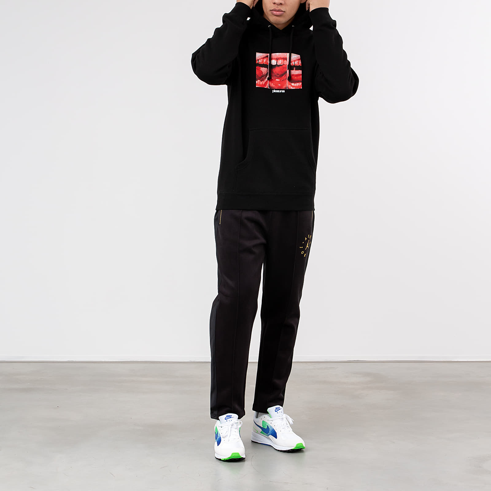Bershka coca cola sales hoodie