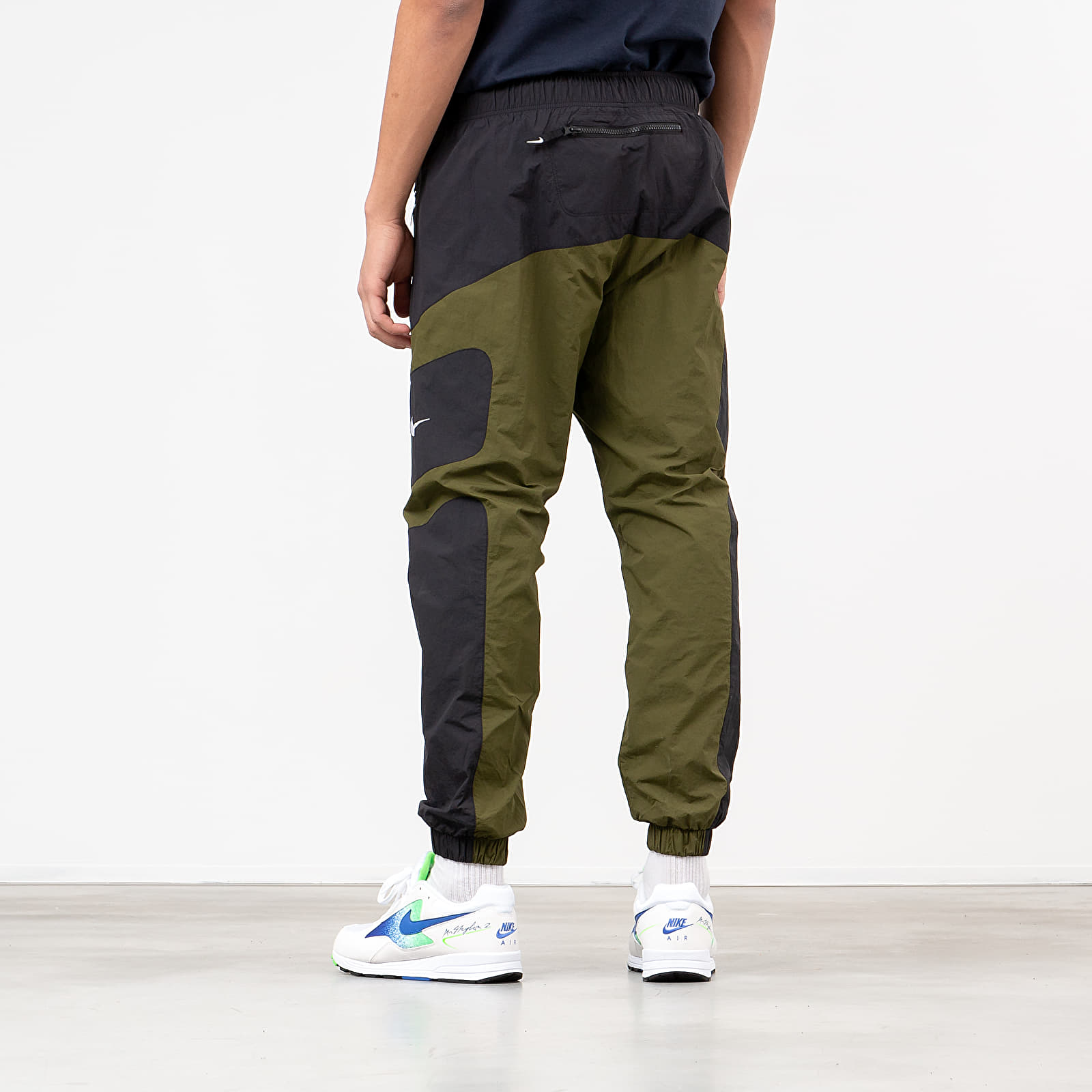 Pants and jeans Nike Sportswear Re Issue Pants Black Legion Green White Footshop
