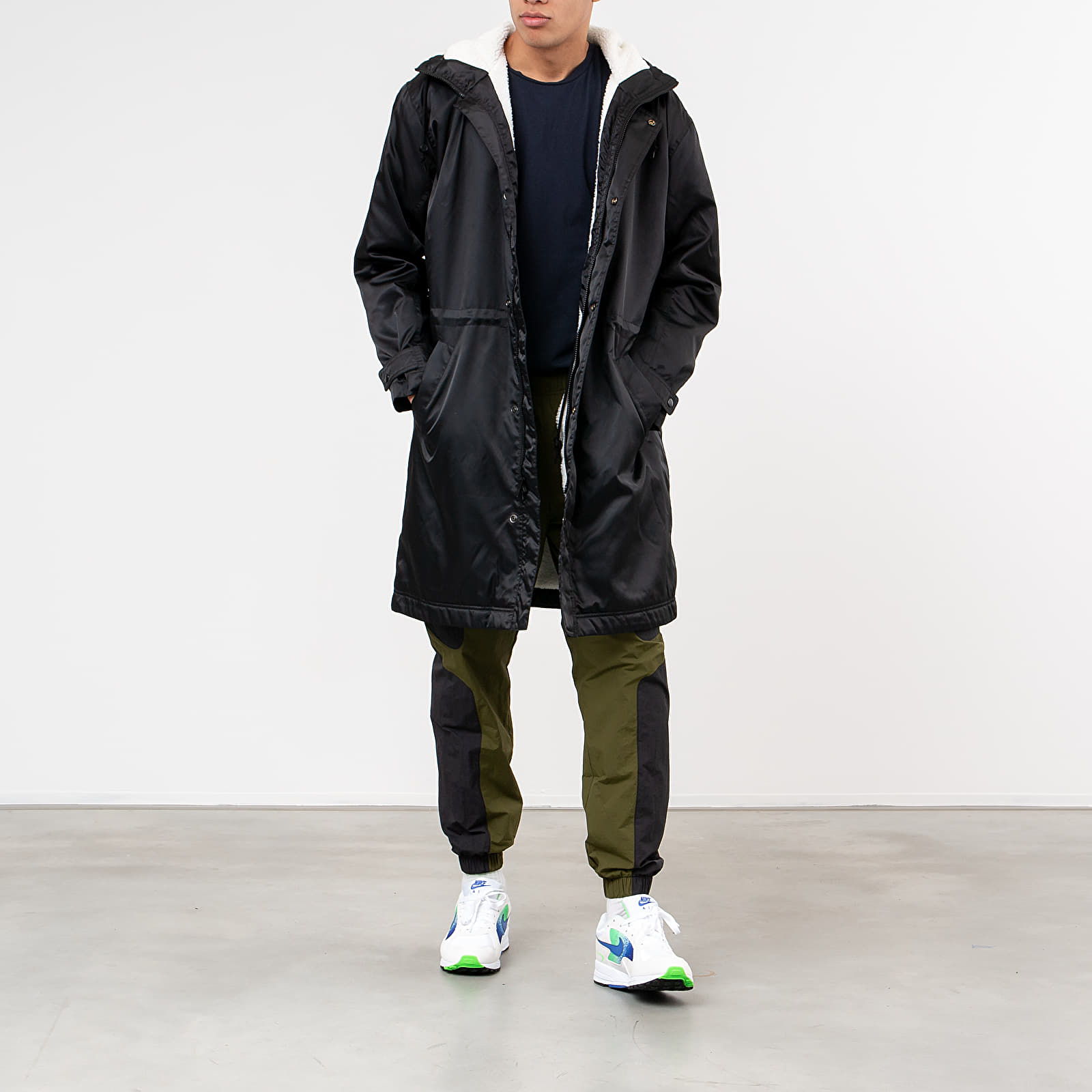 Pants and jeans Nike Sportswear Re-Issue Pants  Black/ Legion Green/ White