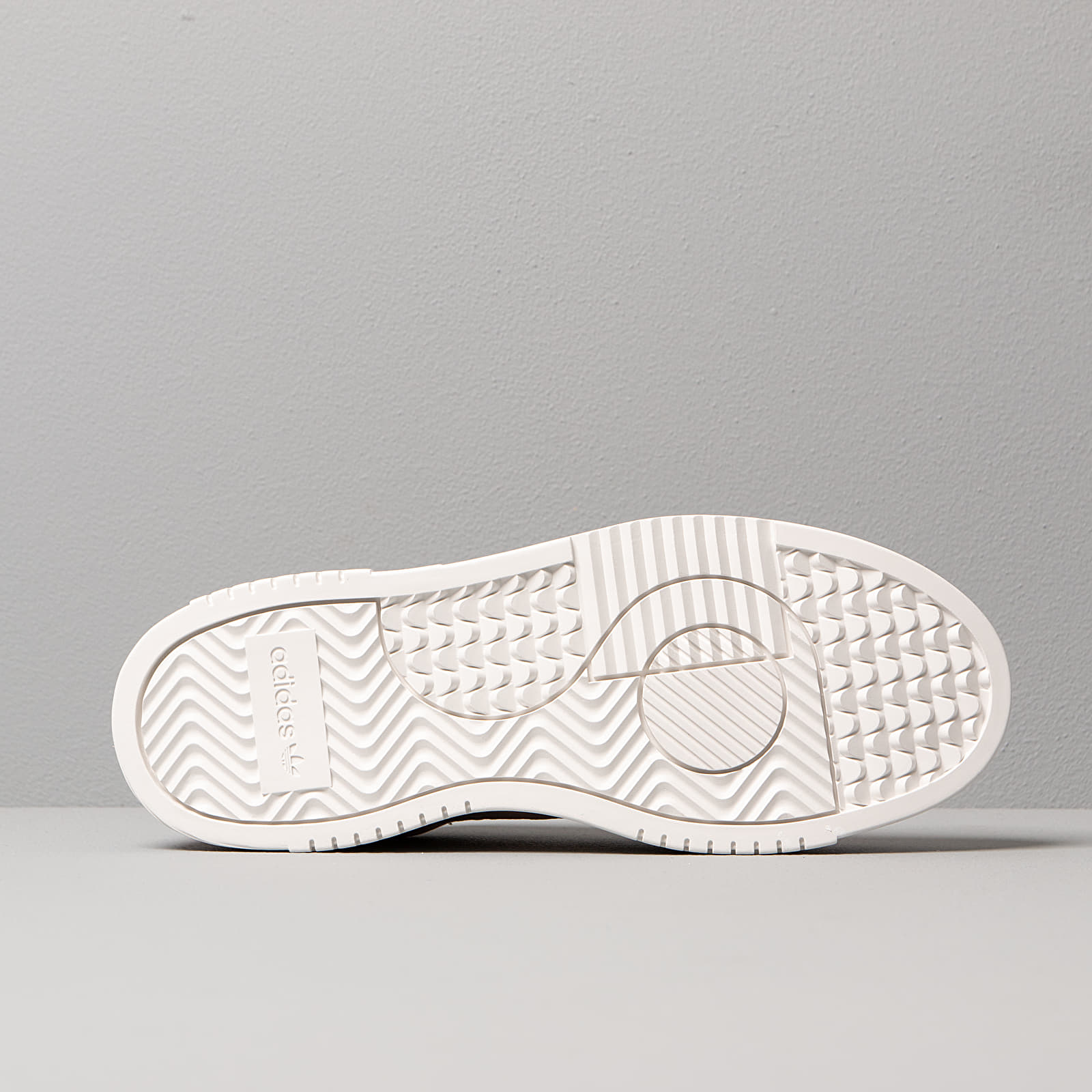 Încălțăminte și sneakerși pentru femei adidas Supercourt W Vapor Pink/ Vapor Pink/ Crystal White