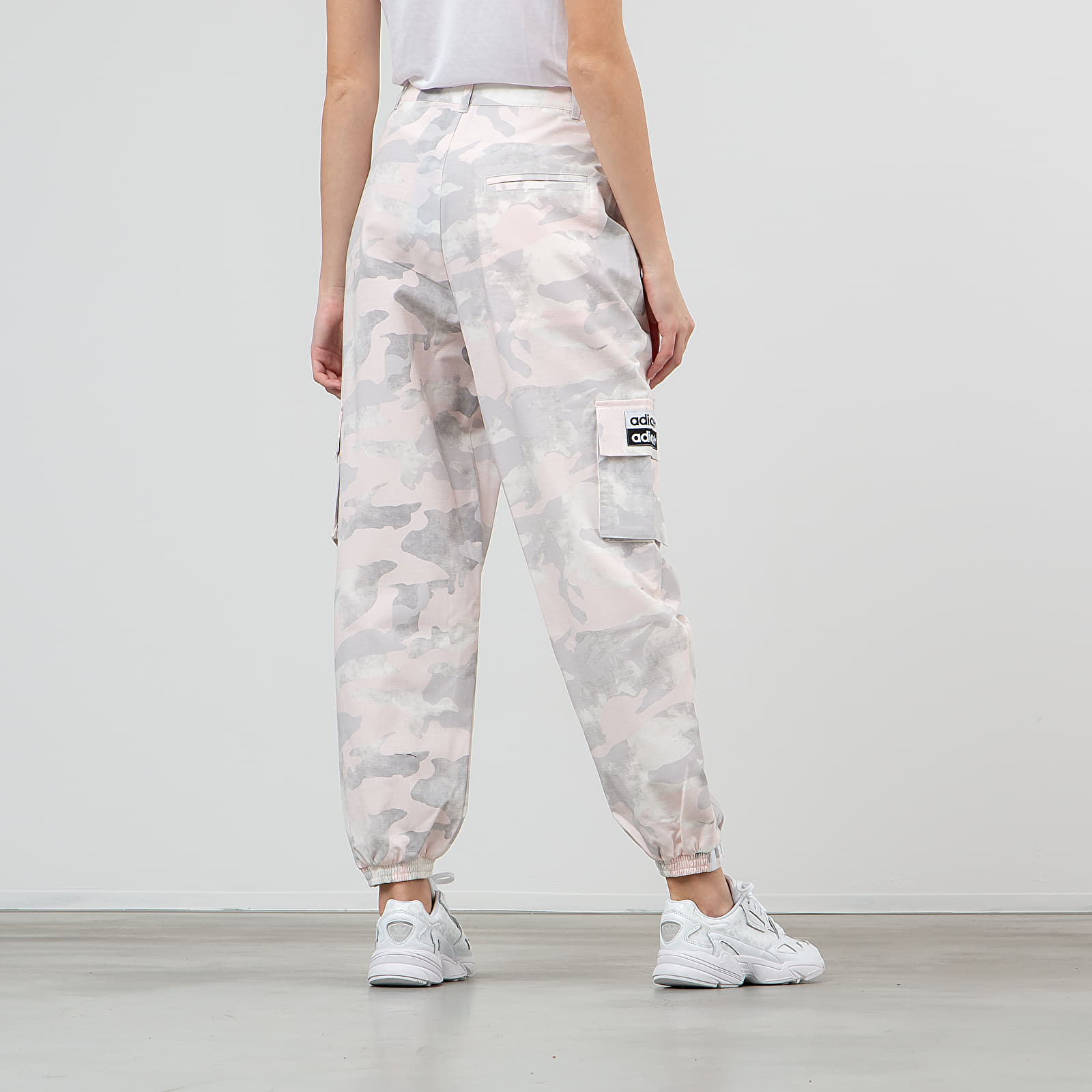 Adidas pink 2025 camo pants