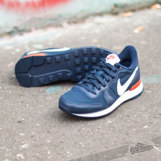 Women s shoes W Nike Internationalist FO QS Midnight Navy White TM Orange Footshop