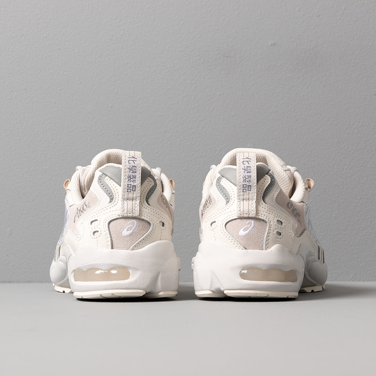 Zapatillas Hombre Asics x Chemist Creations Gel-Kayano 5 OG Cream/ Feather Grey