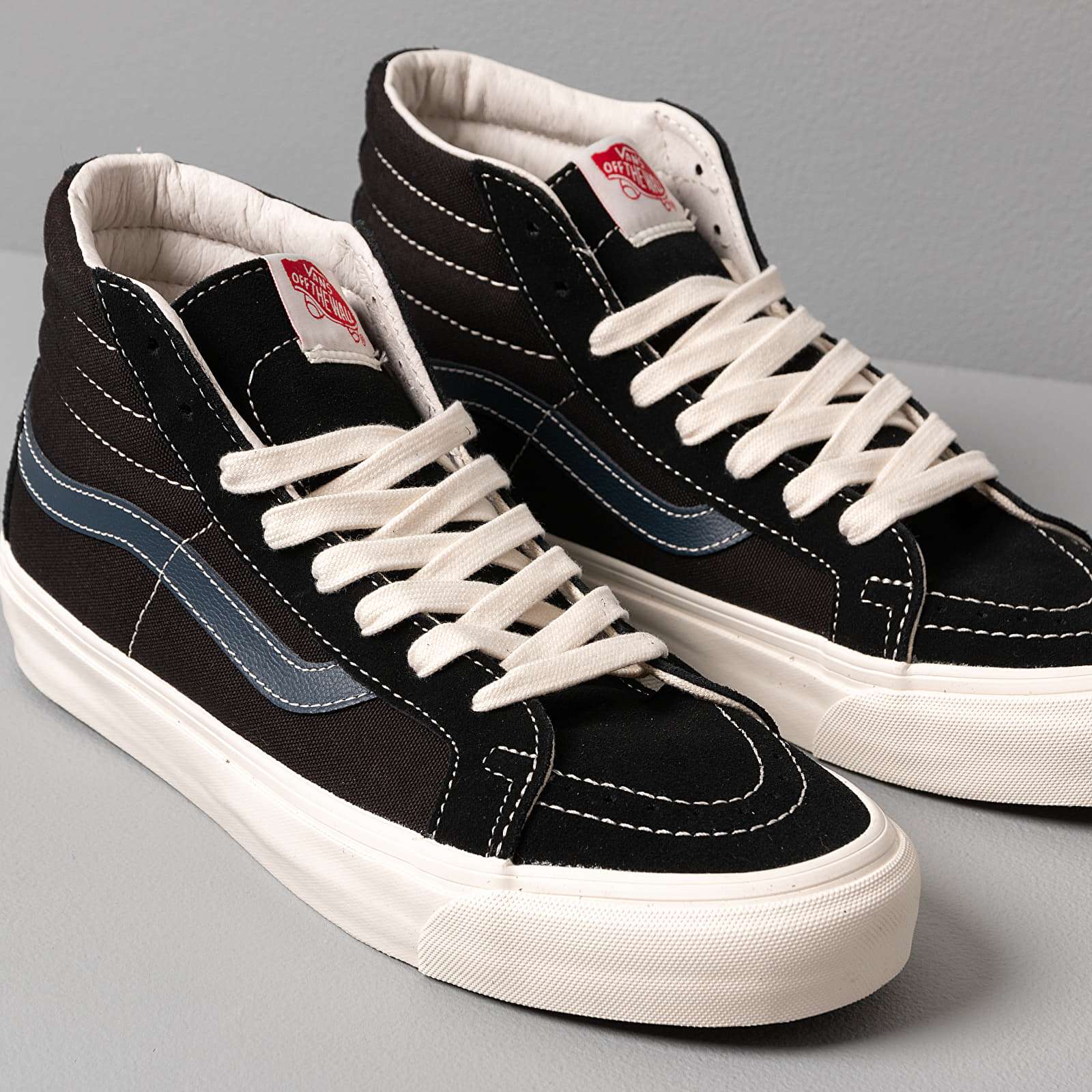 Men s shoes Vans OG SK8 Hi LX Suede Canvas Black Dres Footshop