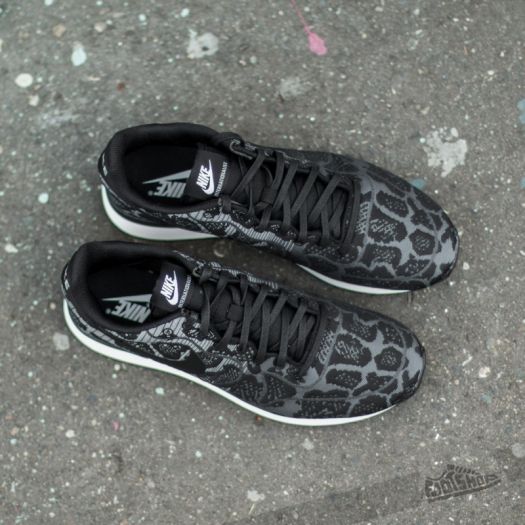 Women s shoes W Nike Internationalist JCRD Dark Grey Black Pr Platinum Summit White Footshop