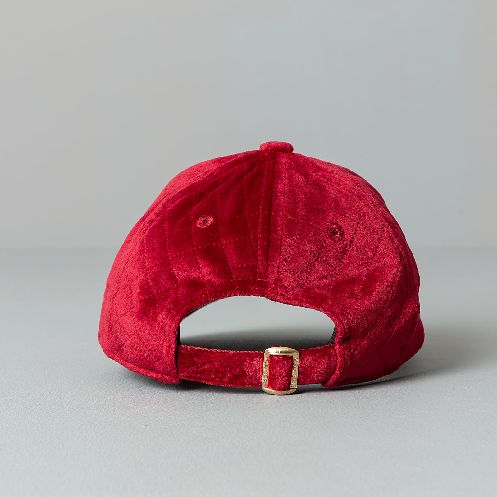 Caps New Era 9Forty MLB Quilted New York Yankees Cap WMNS Red