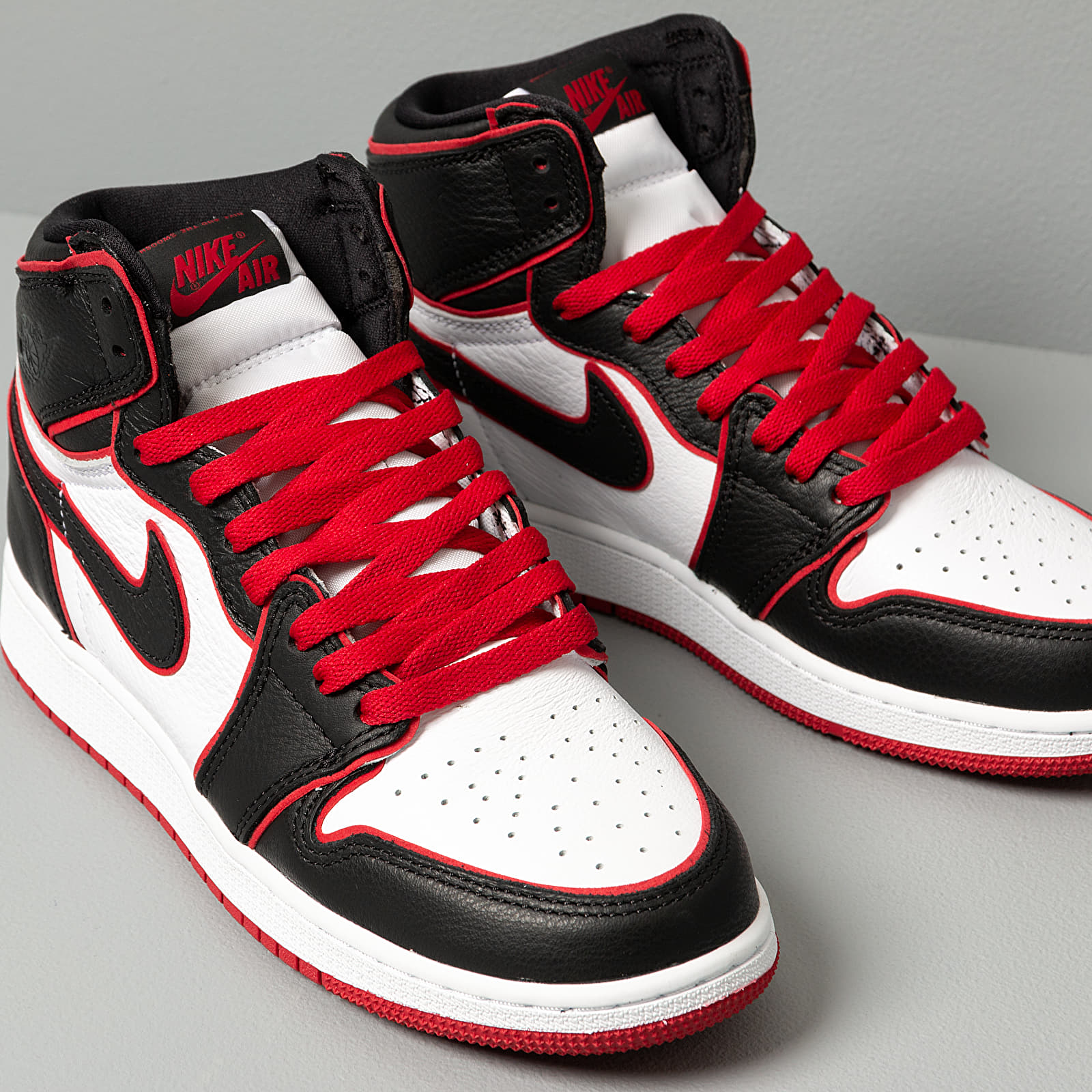 Dámské tenisky a boty Air Jordan 1 Retro High Og Gs Black/ Gym Red-White