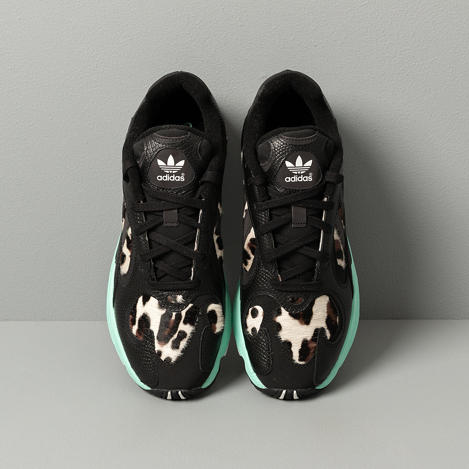 Pánské tenisky a boty adidas Yung-1 Core Black/ Core Black/ Core Black