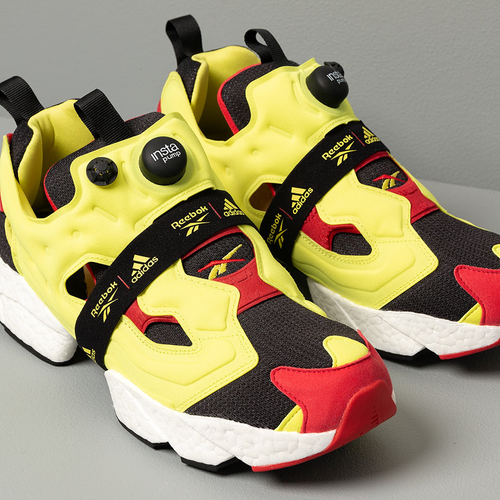Scarpe uomo Reebok Instapump Fury BOOST Black Hypergreen Reebok Red Footshop