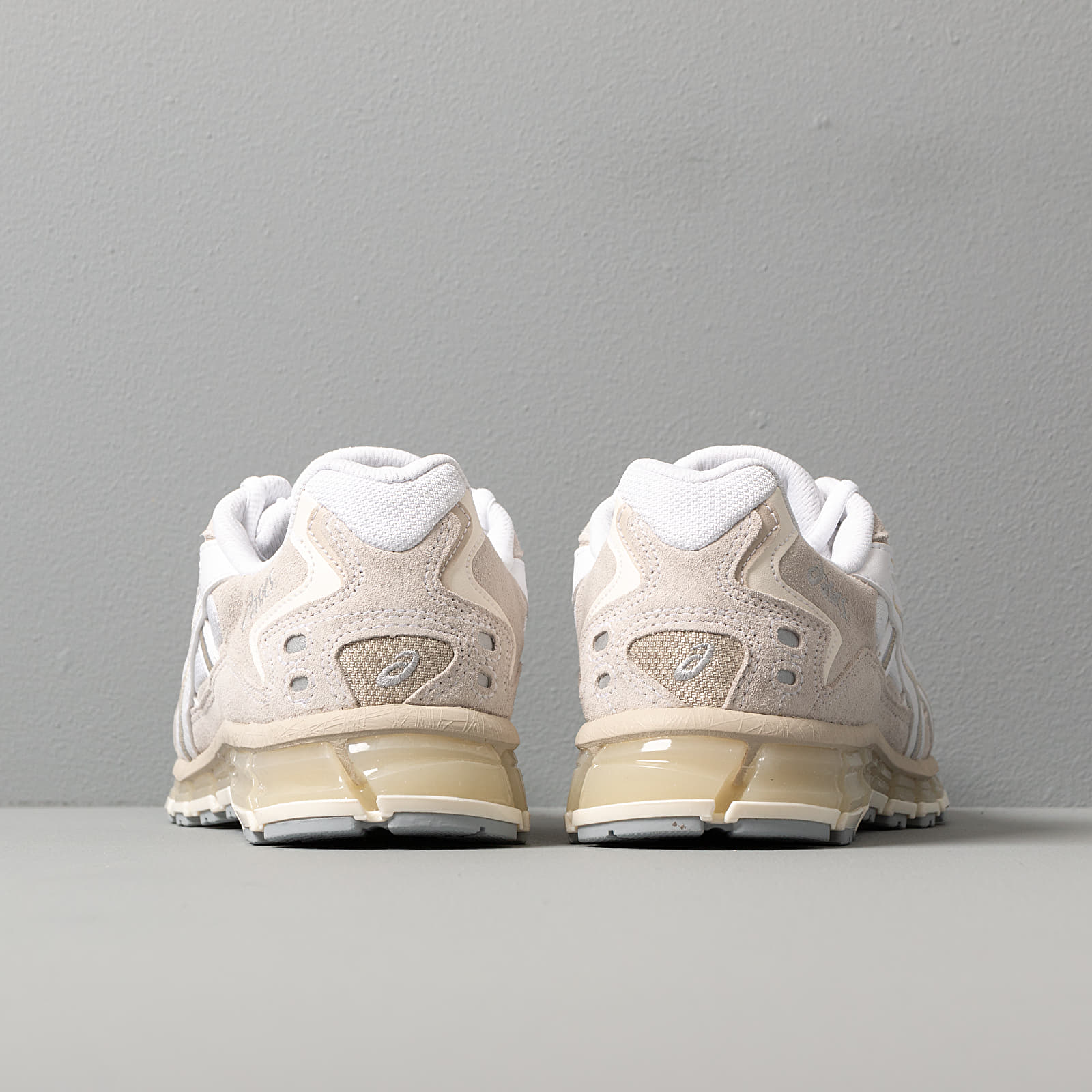 Asics gel kayano 5 360 white cream deals