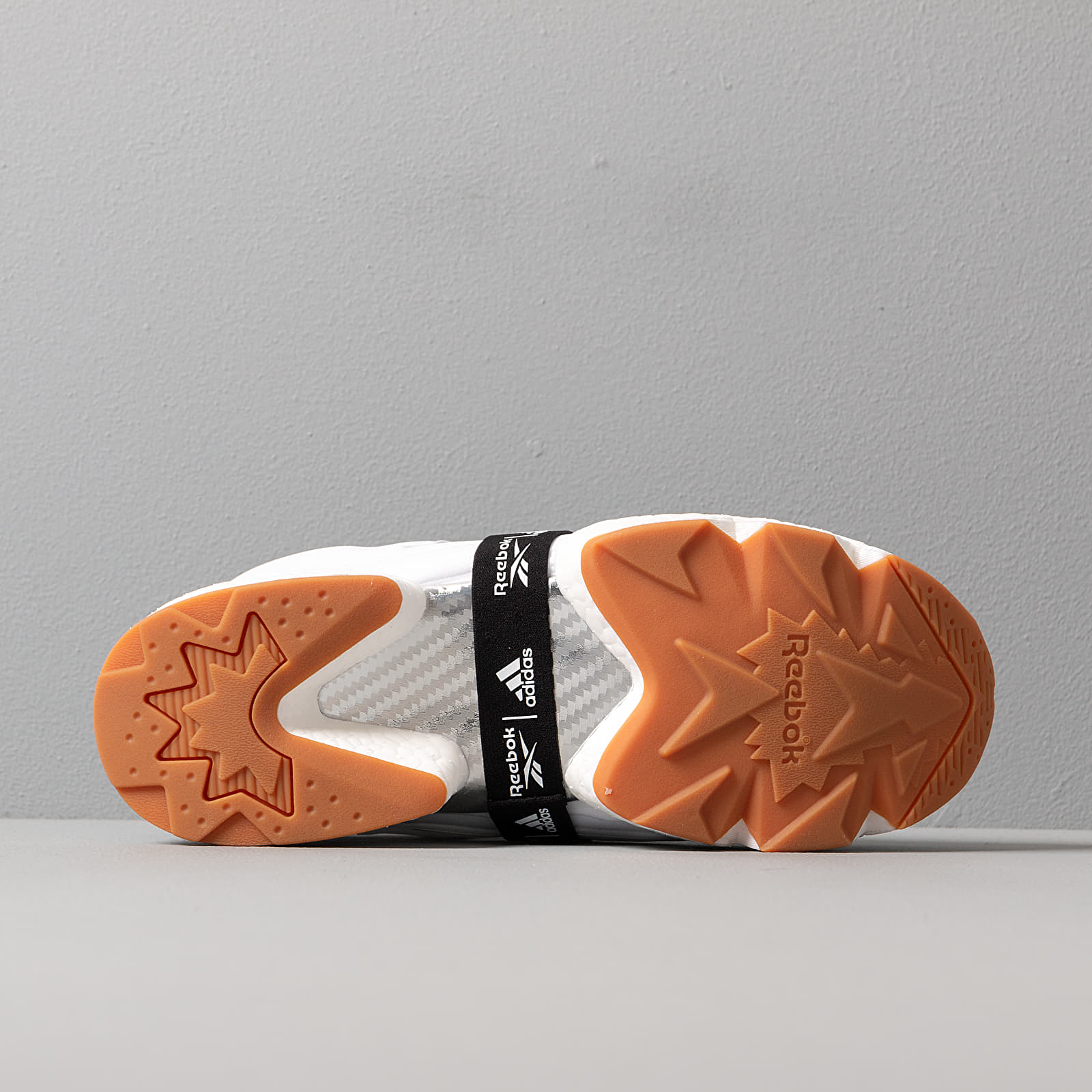 Férfi cipők Reebok Instapump Fury BOOST White/ Black/ Reebok Rubber Gum-06