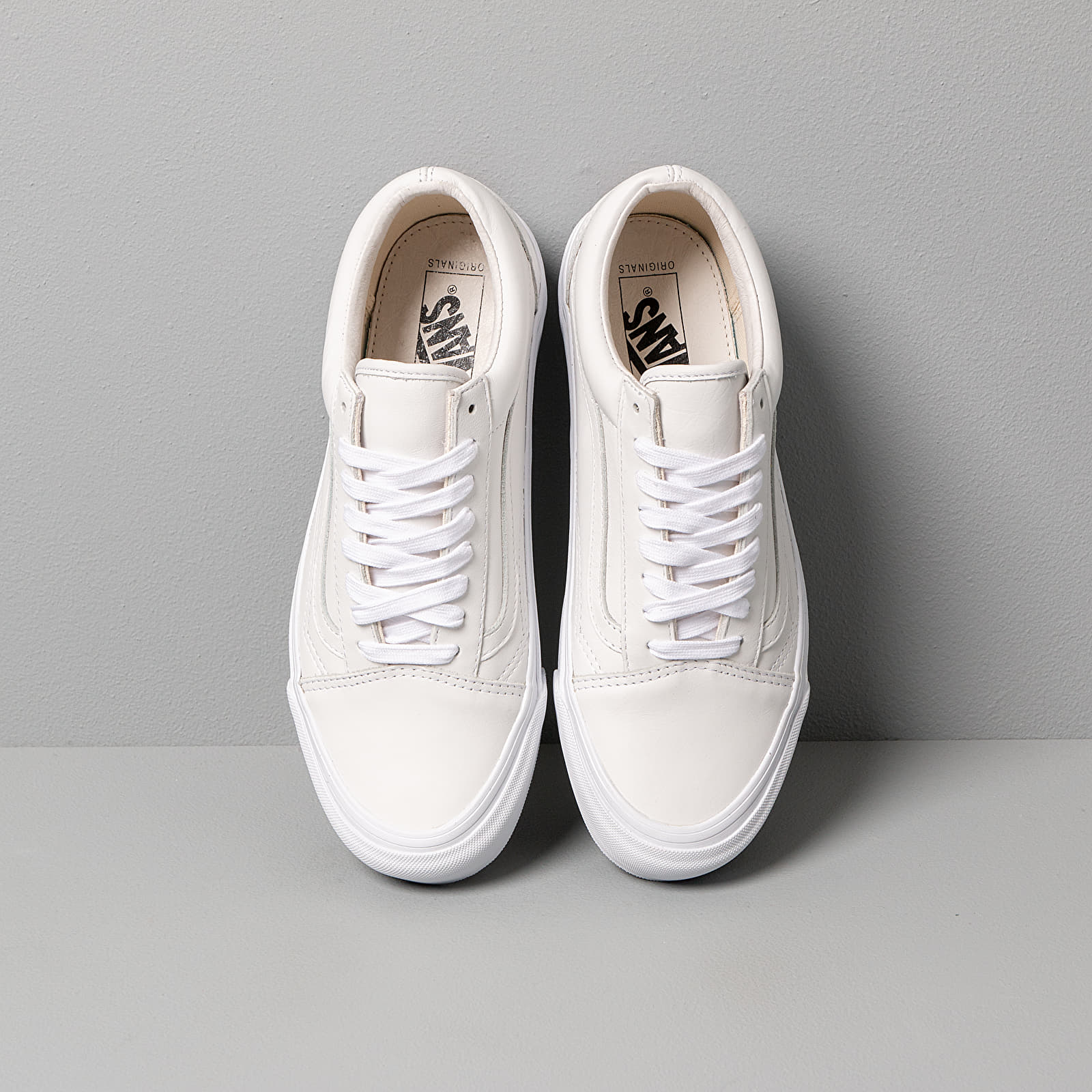 White og old skool lx sneakers store