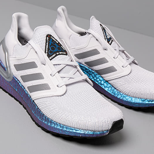 adidas UltraBOOST 20