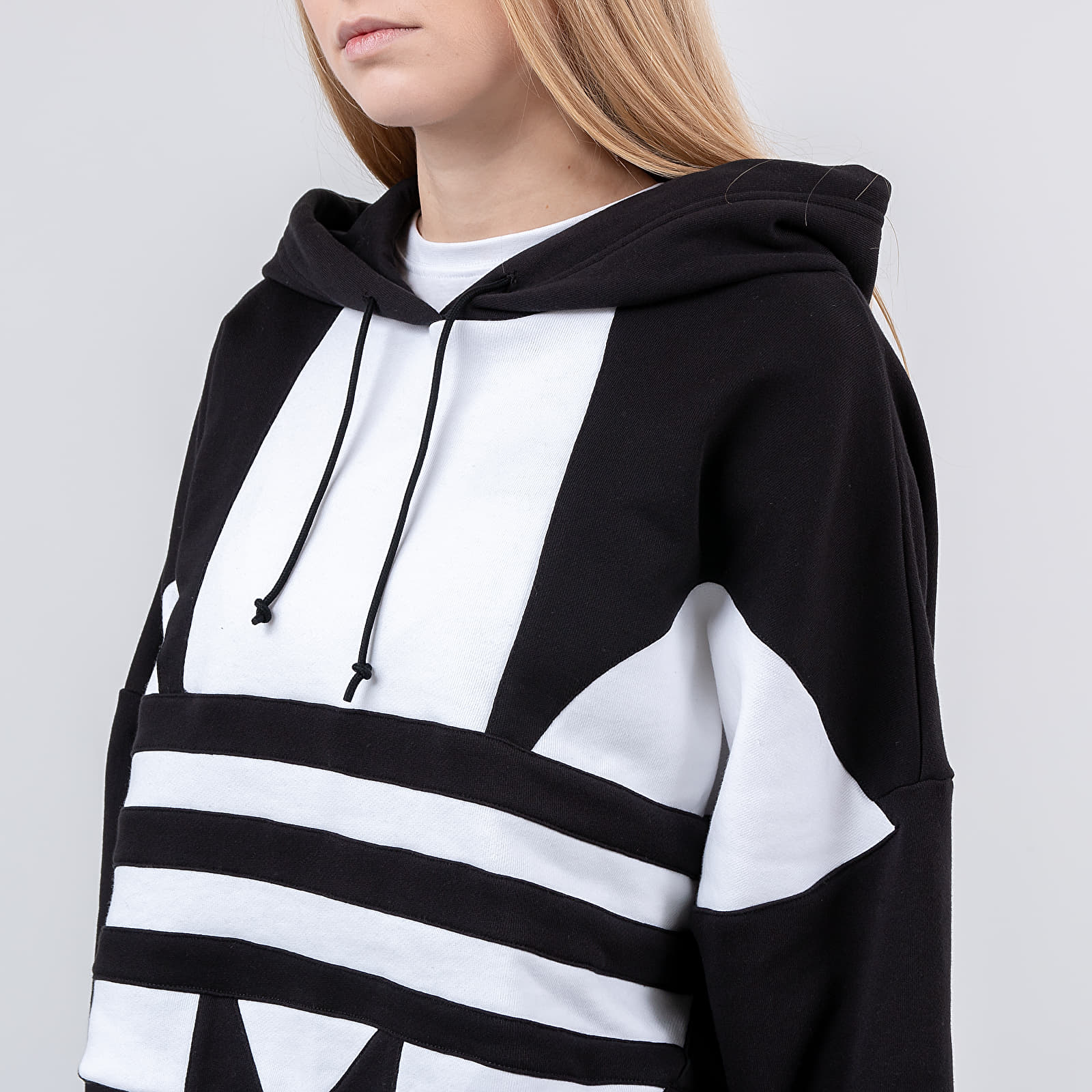 Adidas cropped hoodie 2025 black and white