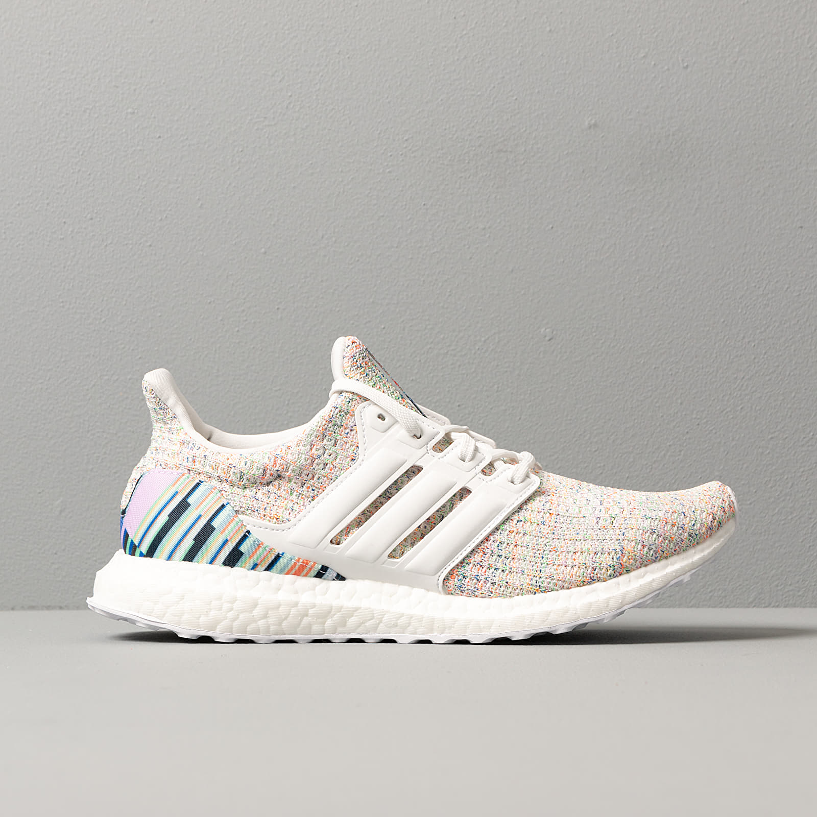 Ultra boost white/crystal top white/grey two