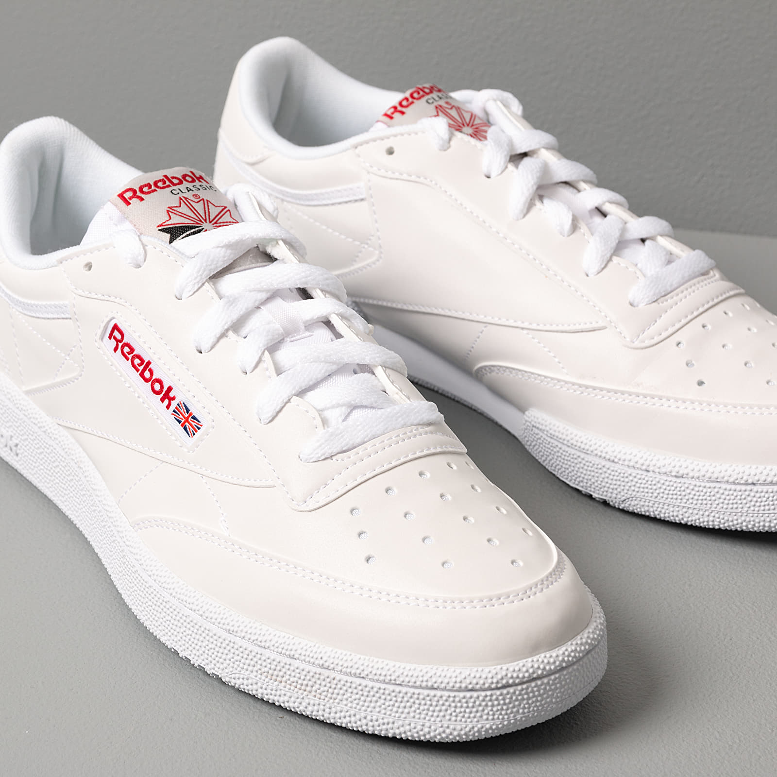 Men s shoes Reebok Club C 85 Mu White Skull Grey Red Footshop