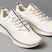 Women s shoes Puma x Selena Gomez Runner Quilted W Whisper White Footshop