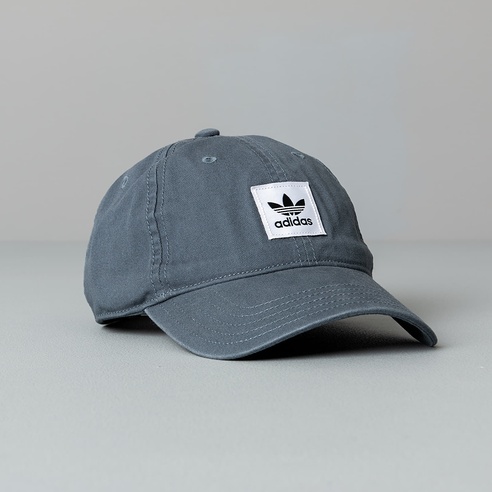 Sapkák adidas Washed Dad Cap Legacy Blue