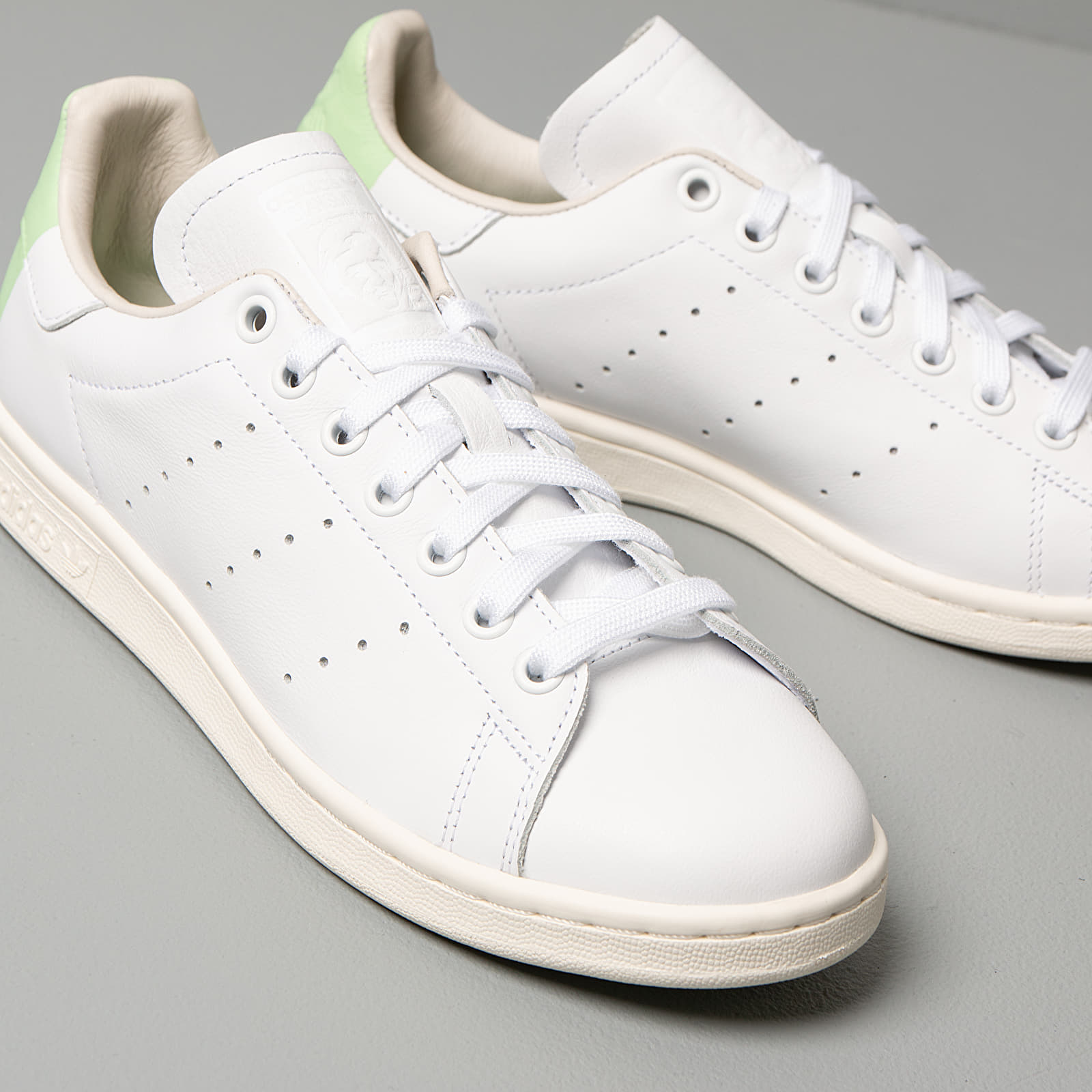 Naiste jalatsid adidas Stan Smith W Ftw White/ Glow Green/ Off White