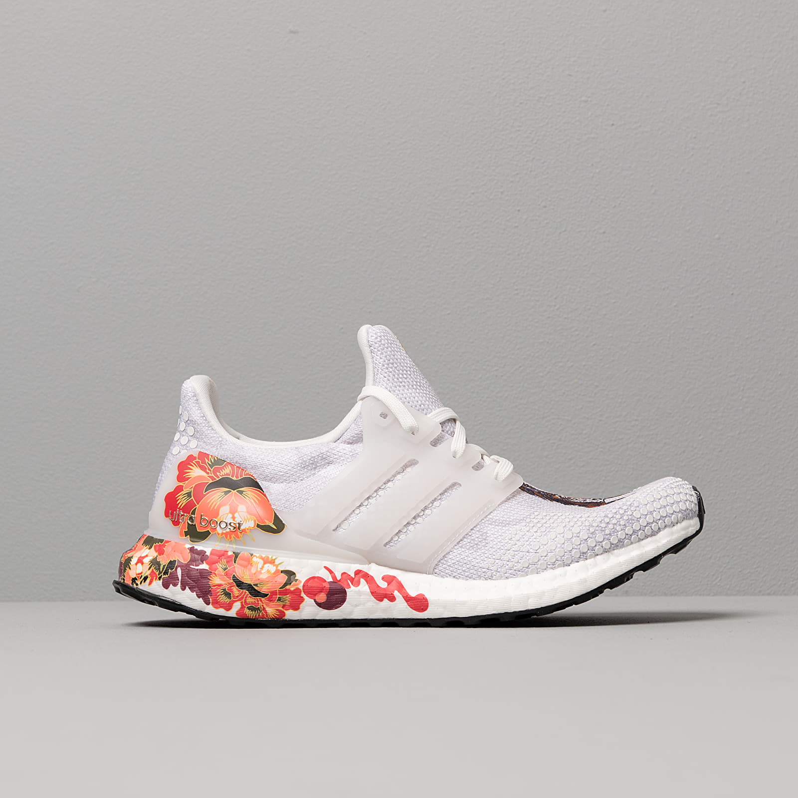 Adidas china online ultra boost queen