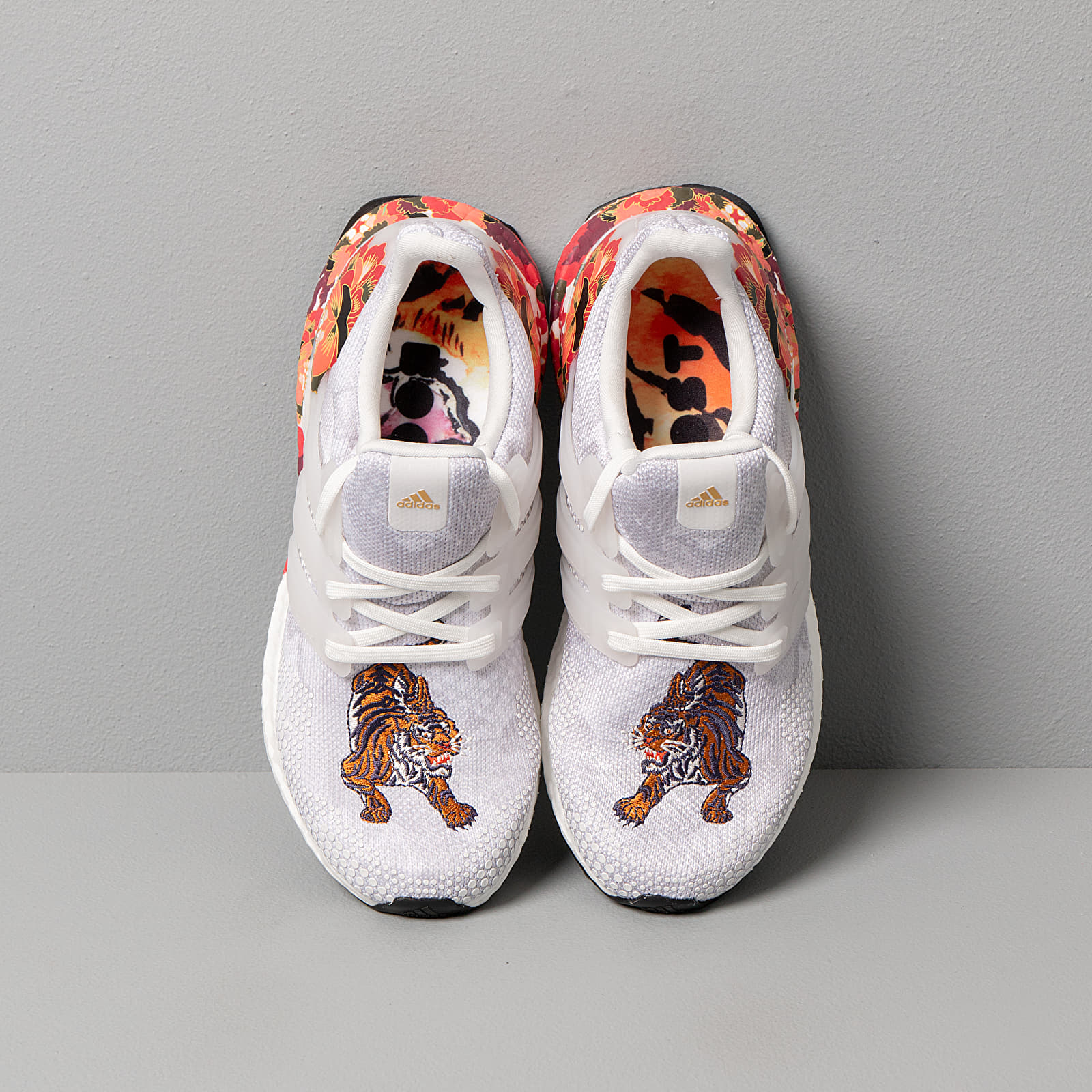 Ultra boost shop dna tiger