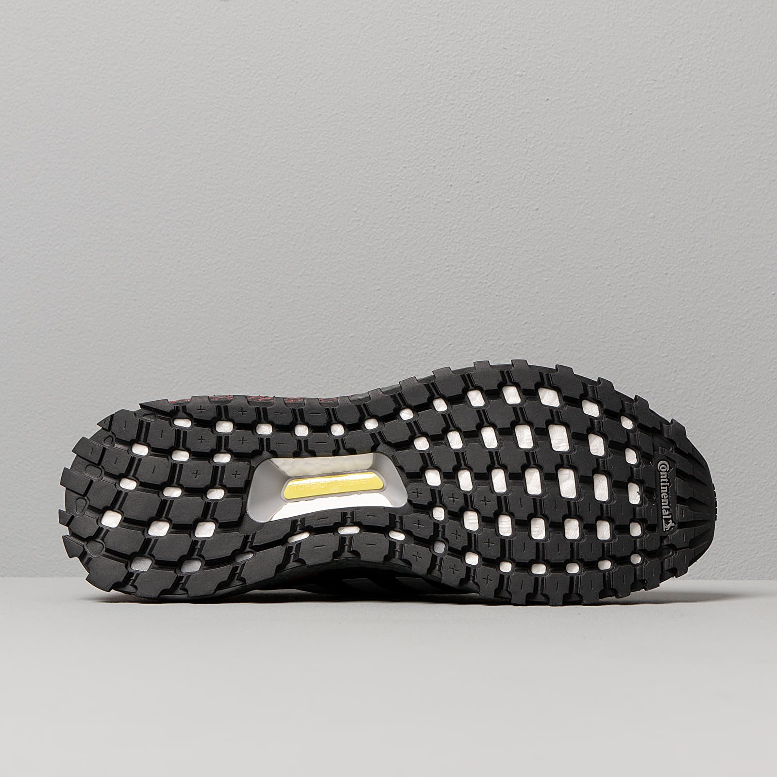 Scarpe uomo adidas UltraBOOST Guard Core Black/ Grey Three/ Scarlet