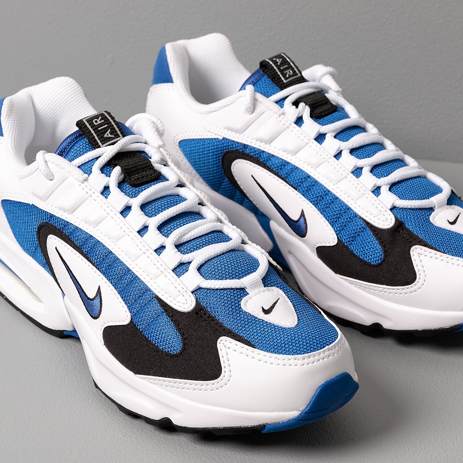 Meeste kingad Nike Air Max Triax White/ Varsity Royal-Black-Spirit Teal