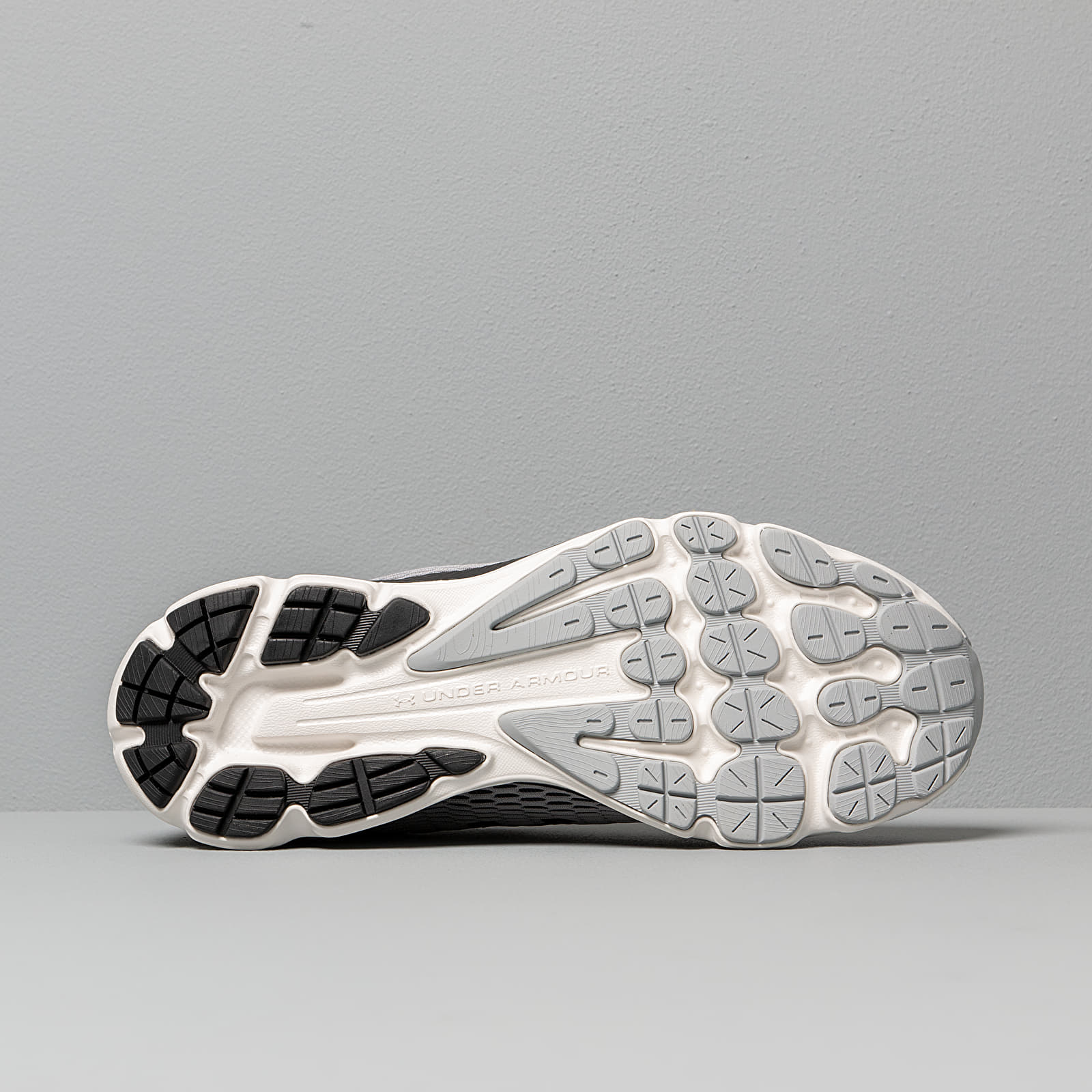 Pánské tenisky a boty Under Armour Charged Intake 3 Mod Gray/ Onyx White/ Black