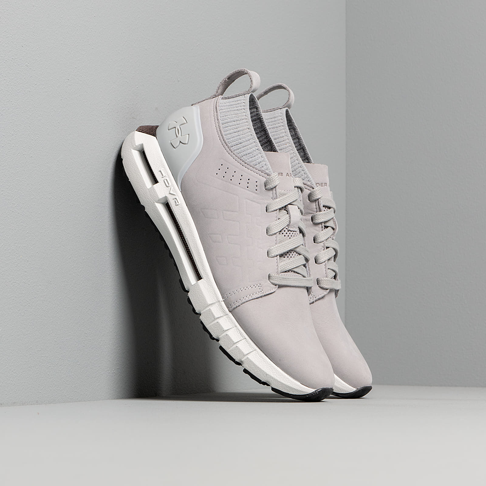 Under armour hovr lace up mid top