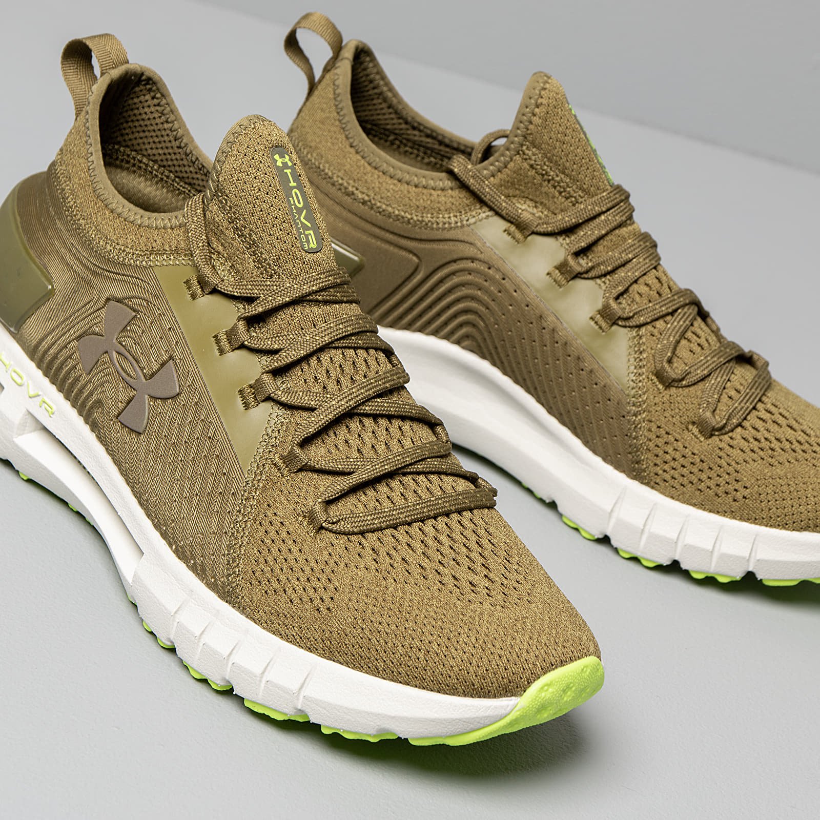 Moški čevlji Under Armour HOVR Phantom SE Canyon Green