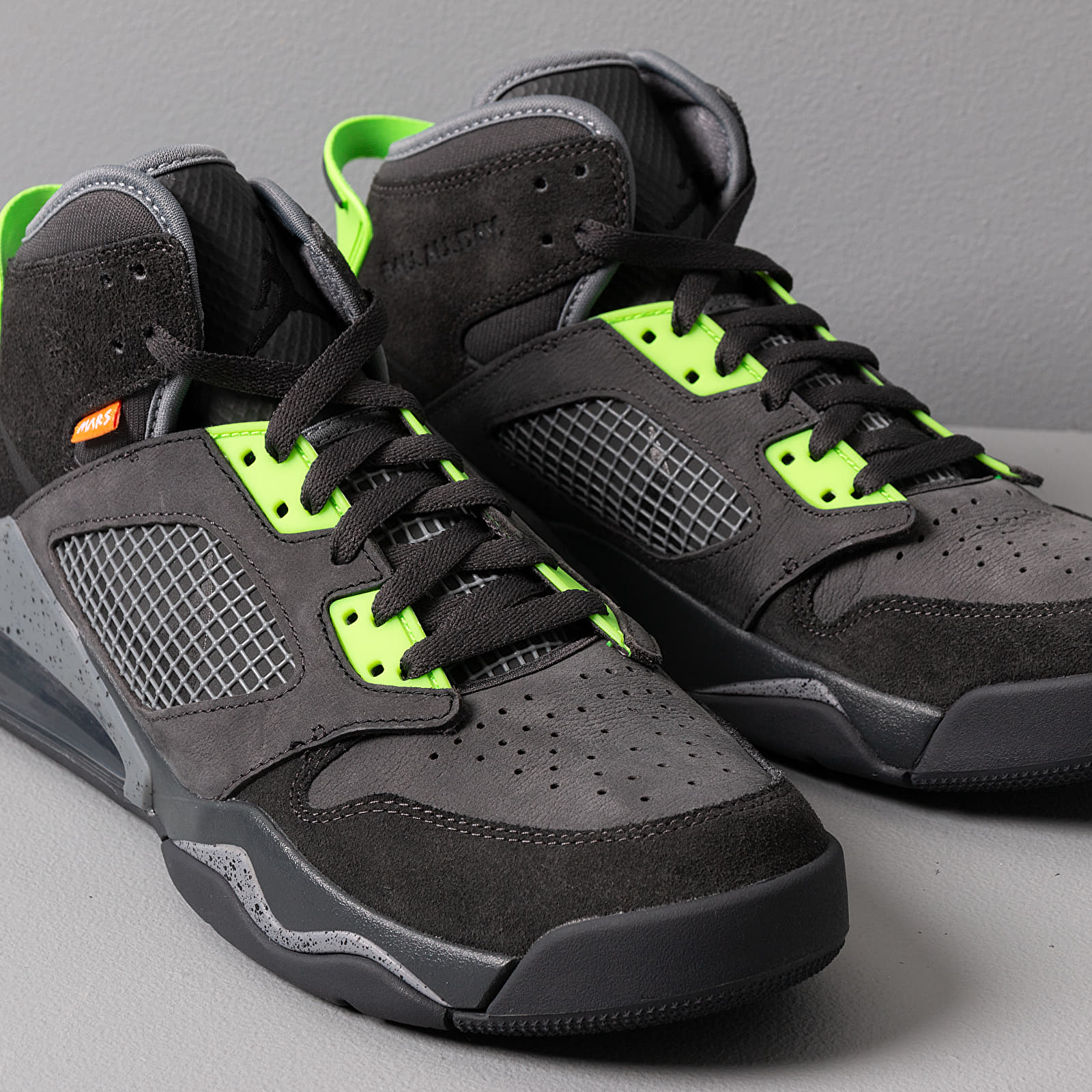 Men s shoes Jordan Mars 270 Anthracite Black Electric Green Footshop