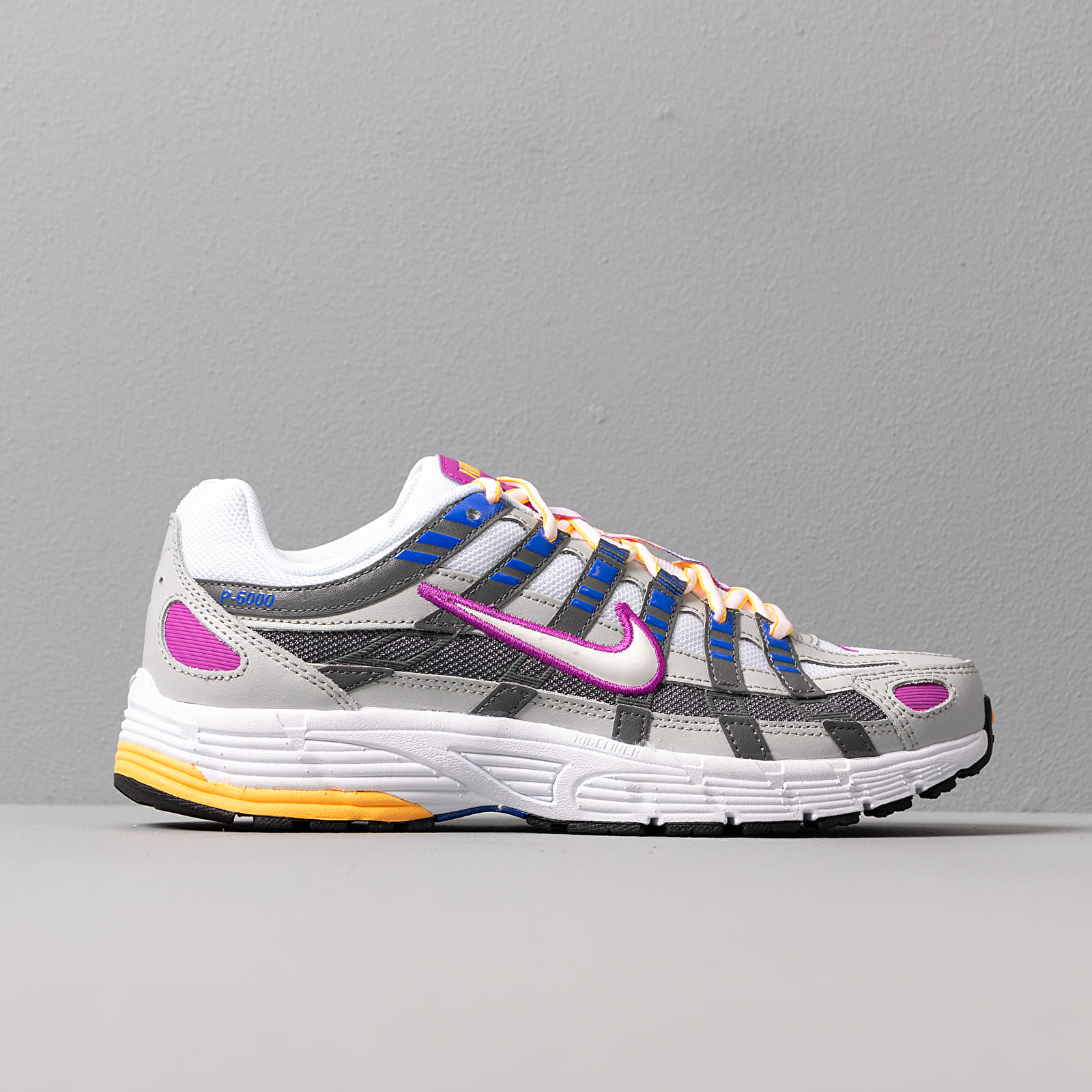 Damen Sneaker und Schuhe Nike W P-6000 Grey Fog/ White-Iron Grey