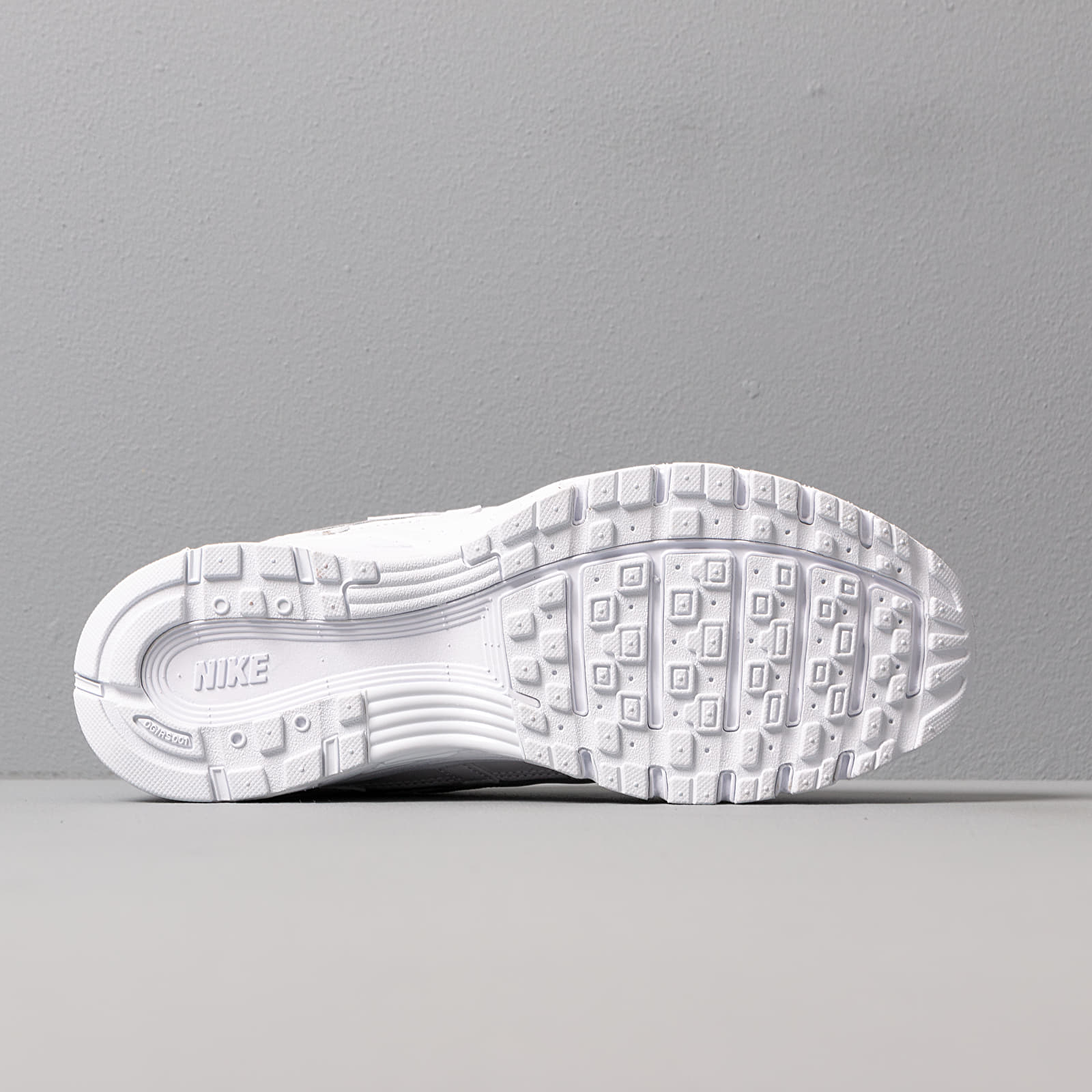 Skor för kvinnor Nike W P-6000 White/ White-Platinum Tint