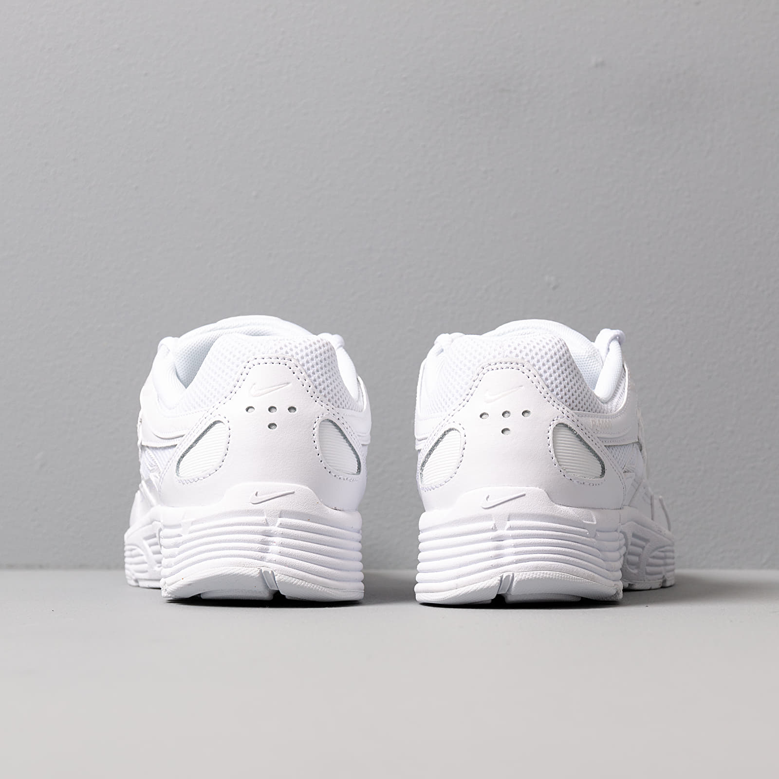 Skor för kvinnor Nike W P-6000 White/ White-Platinum Tint